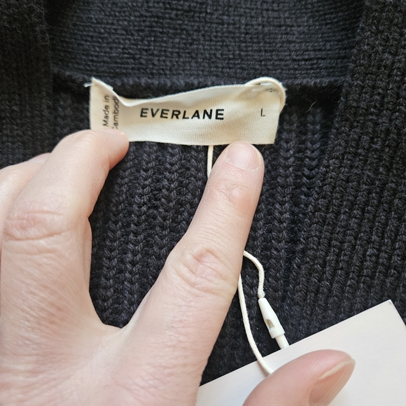 NWT Everlane Organic Cotton Relaxed Button-Up Cardigan - Picture 4 of 7